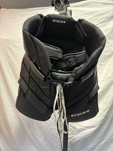Intermediate Large CCM F9 Hockey Goalie Pants (Used)