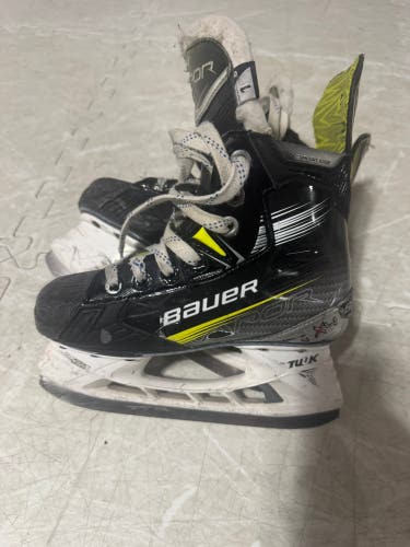 Bauer Vapor X4 Hockey Skates Regular Width Size 1 (Used)