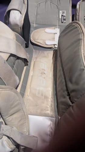 2022 XL Bauer GSX Goalie Leg Pads (Used)