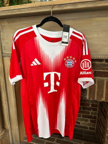 FC Bayern Munich Home Jersey