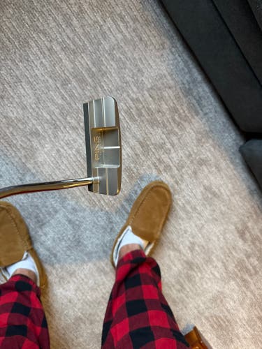 Gray Men's Ping Blade Right Handed Putter 34" (Used) PLD