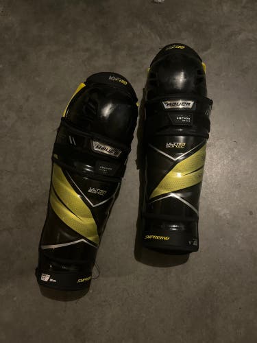 Senior Bauer Ultra sonic 15" Shin Pads (Used)