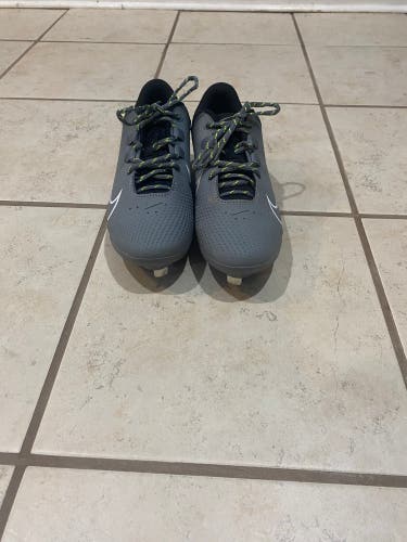 Gray Women's Size M 7.0 (W 8.0) Nike Hyperdiamond 4 Pro Low Top Metal