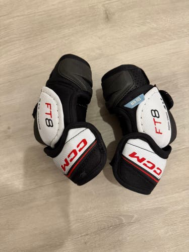 CCM JetSpeed FT8 Junior Small Elbow Pads – Excellent Condition