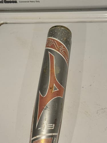 Mizuno Finch Alloy Bat (-13) 16 oz 29" (Used)