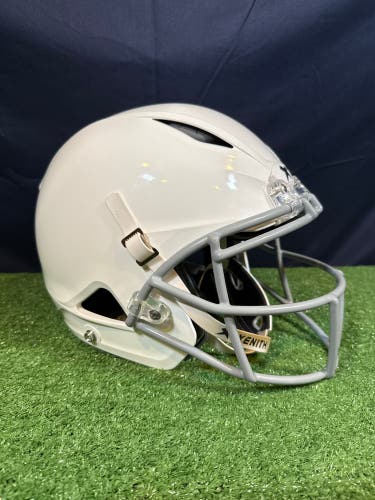Medium Youth Xenith Shadow Helmet (New)