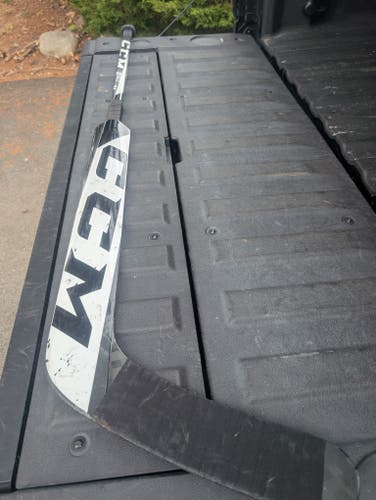 Intermediate CCM Regular Goalie Stick 23" Paddle (Used)