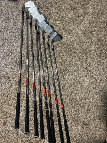 Men's Mizuno JPX 923 Forged Right Handed Iron Set Stiff Flex Steel Shaft (New)