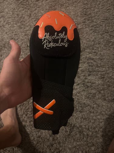 Black Senior Sliding Mitt (Used)