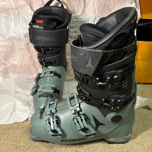 Mondo 26 & 26.5 Men's Atomic All Mountain Hawx Prime 120S Ski Boots Stiff Flex (Used)