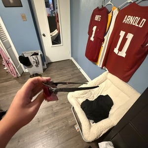 Red Men's Men's Adult Oakley Sunglasses (Used)