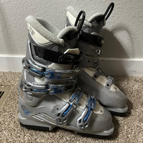 Salomon Irony 4 Women’s Ski Boots Mondo 24.5 - Women’s 7