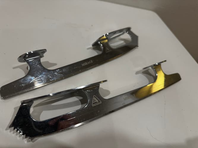 ULTIMA BLADES ( mirage) size 10 1/4