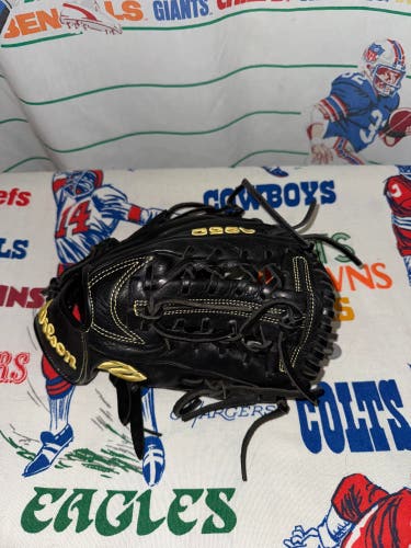 Wilson A950 RH Outfield Baseball Glove 11.75" (Used)