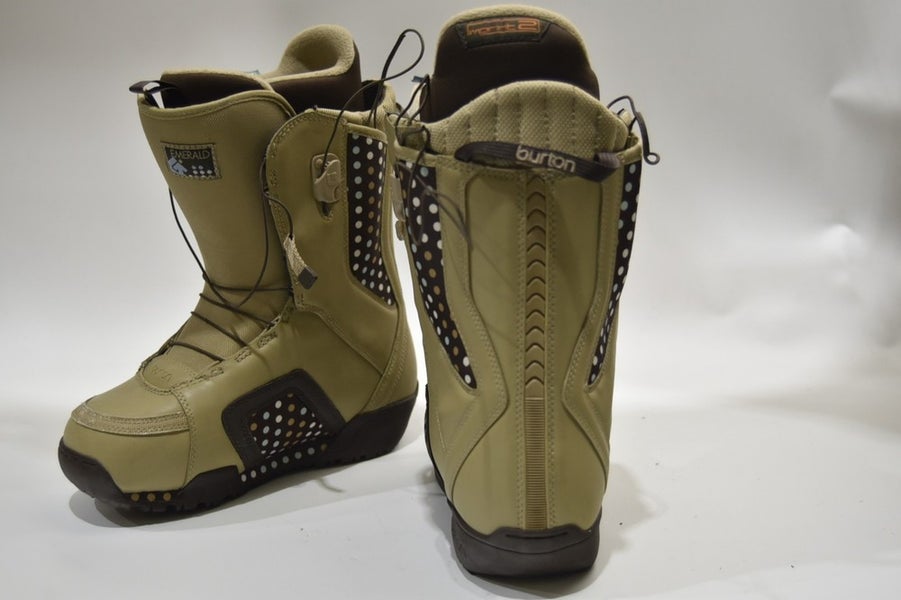 BURTON EMERALD SNOWBOARD BOOTS WOMEN SIZE 8 | SidelineSwap | Buy