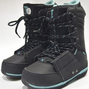 LIQUID SNOWBOARD BOOTS WOMEN SIZE 8