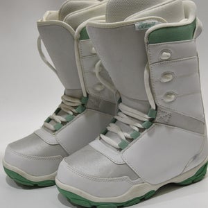 ELEMENT SNOWBOARD BOOTS WOMEN SIZE 6