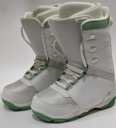 ELEMENT SNOWBOARD BOOTS WOMEN SIZE 6