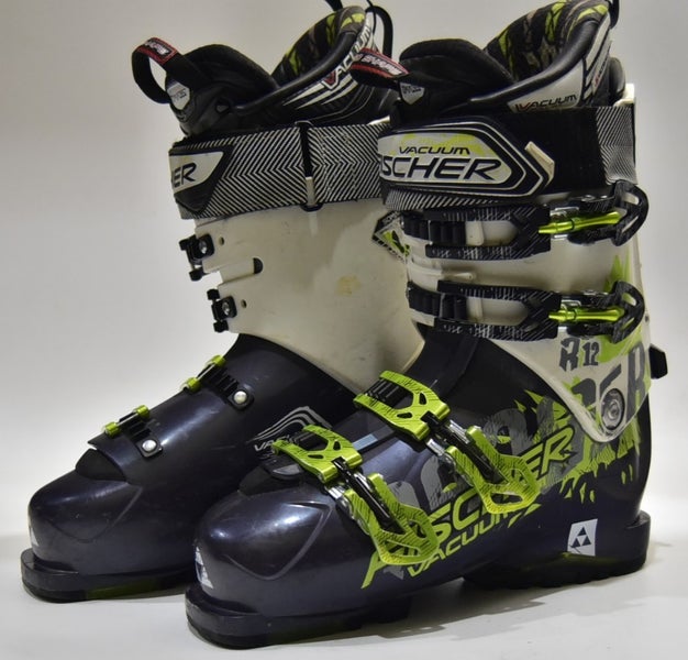 FISCHER VACUUM R12 SKI BOOTS MEN SIZE 26.5/8.5 WOMEN SIZE 9.5