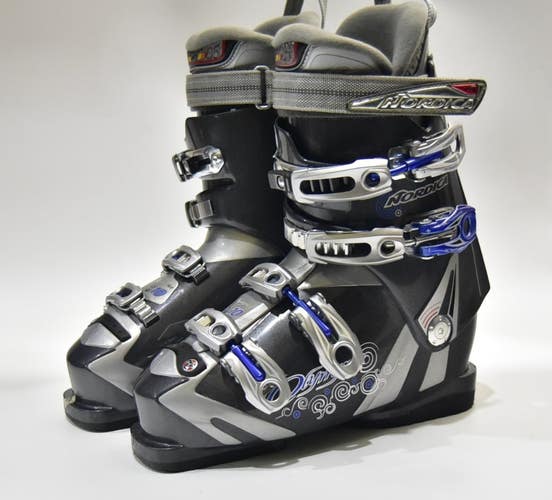 NORDICA OLYMPIA GS 10 SKI BOOTS WOMEN SIZE 24.5/ 7.5
