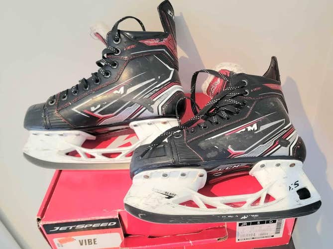 CCM JetSpeed Vibe Hockey Skates Regular Width Size 5 (Used)