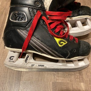 Graf Supra 625 Hockey Skates Size 6.5 (Used)
