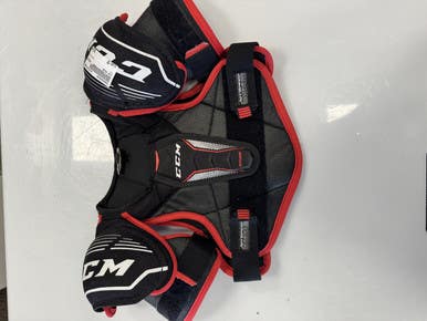 Used CCM EDGE Junior Shoulder Pads SM 11860-S000299846