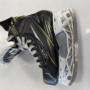 Used CCM TACKS 4092 Junior Hockey Skate Junior 02.5 11860-S000299848