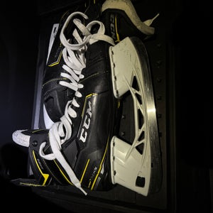 CCM Super Tacks 9380 Hockey Skates 9.5 (Used)