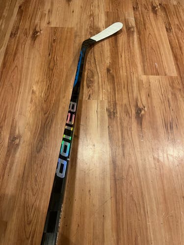 Intermediate Bauer Nexus Sync Right Handed Hockey Stick P92 (Used)