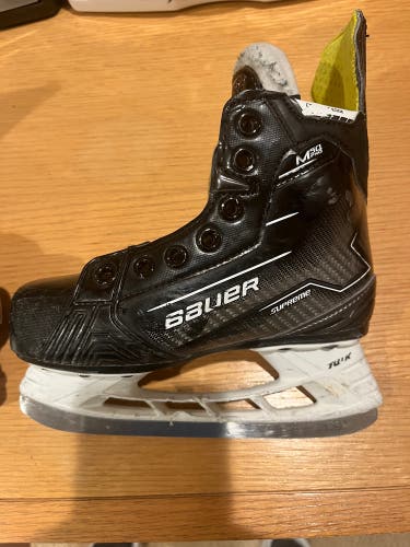 2024 Bauer Supreme M50 Pro Hockey Skates Regular Width 12.5 (Used)