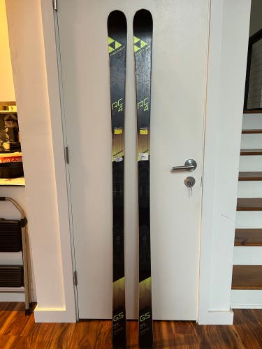 Fischer RC4 World Cup GS Skis 183cm, R>23m (used)