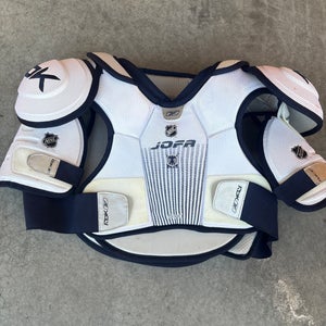 Large Senior Reebok 6K Shoulder Pads (New)