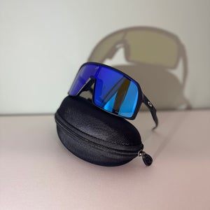 Oakley Sutro Purple lens and black frame, comes with case