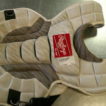 Used Rawlings CPV2N Catchers Chest Protector White Intermed 11868-S000066247