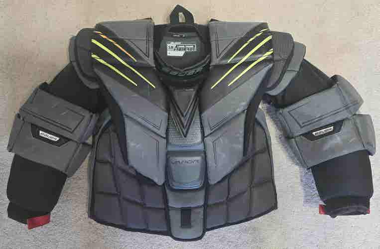 Large Bauer Hyperlite Goalie Chest Protector (Used)
