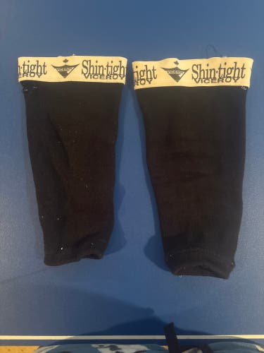 Senior Vic Shin Pad Holders
