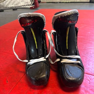 Bauer Vapor 2X Pro Hockey Skates Size 4.5 (Used)