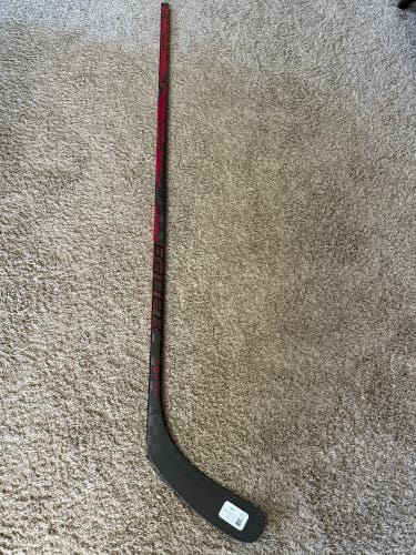 Senior Bauer Red Twitch Left Hand Hockey Stick P92 70 Flex (New)