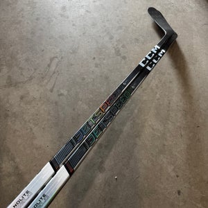 2 Pack 100 FLEX P92M Senior CCM Jetspeed FT6 Pro Left Hand Hockey Stick Pro Stock (New) NHL