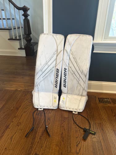 Bauer Vapor 3X Intermediate Medium Goalie Leg Pads 31+ (Used)