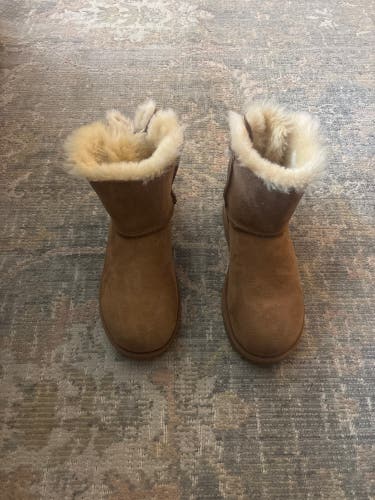 Ugg Boots. Women's Size W 9.0.