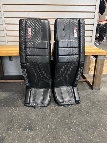 31" 2024 Vaughn Velocity V10 Goalie Leg Pads (New)