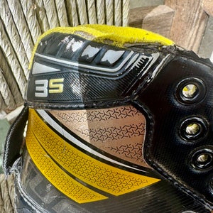 Bauer Supreme 3S Hockey Goalie Skates Regular Width Size 4.5 (Used)