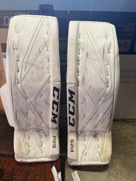 34" CCM Premier P2.9 Goalie Leg Pads (Used)