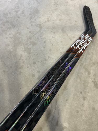 3 PACK 70 Flex P28 Senior True Project X Smoke Left Hand Hockey Stick Pro Stock (New)