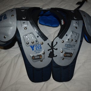 Schutt Y-Flex 4.2 Football Shoulder Pads, Youth XS (11-12")