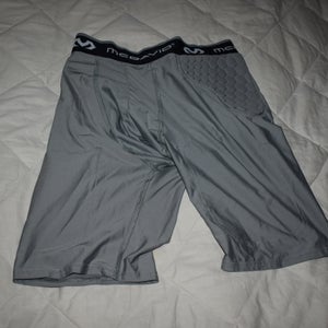 McDavid 3 Pad Hex Protective Football Girdle w/ Cup and Thigh Pockets, Gray, Adult Large