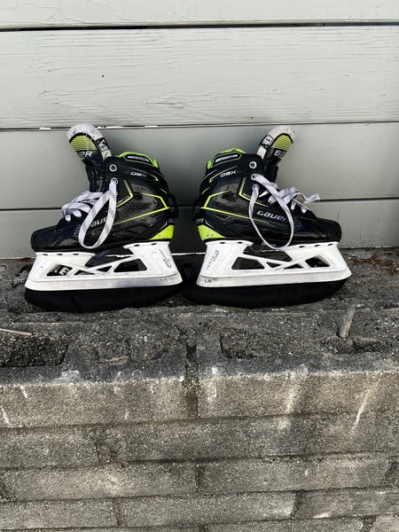 Bauer GSX Hockey Goalie Skates Size 1 (Used)