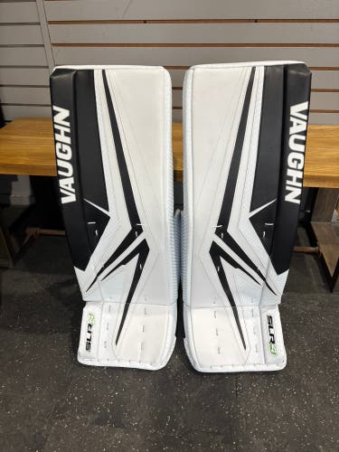 32" 2024 Vaughn SLR4 Pro Goalie Leg Pads (New)
